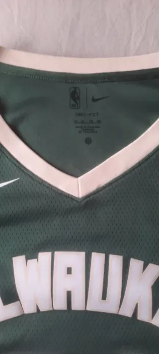 Camiseta Nike Milwaukee Bucks