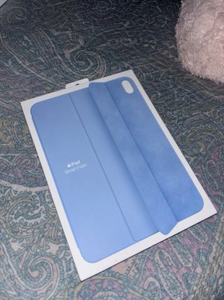 iPad 10ª Gen Argento, con custodia originale Apple