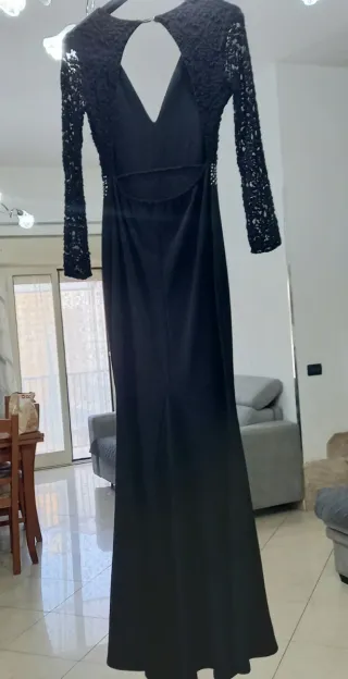 Maxi Abito Nero Pizzo/Strass Maniche Lunghe