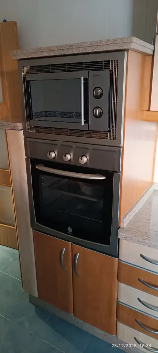 Cocina completa con electrodomésticos