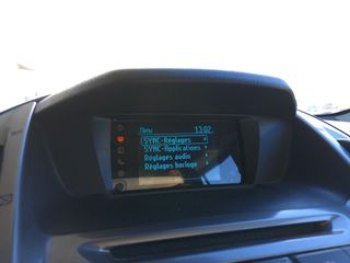 Ford Tourneo Connect Titanium Powershift