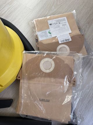 Aspiradora Karcher WD2 + 25 bolsas