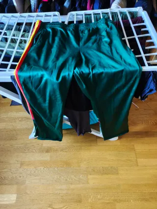 Pantalón chándal militar verde antiguo