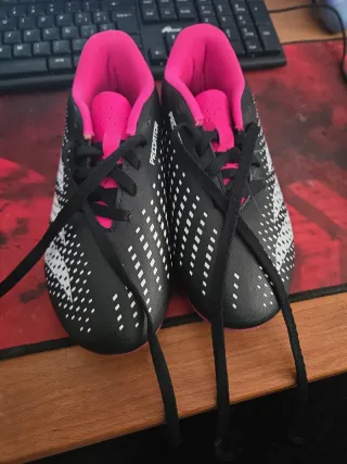 Zapatillas fútbol Adidas Predator (30-31 talla)