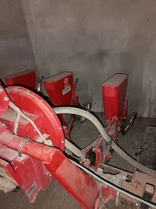 Sembradora Gaspardo 5 cuerpos