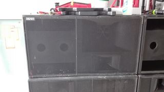 Altavoces EAW Negros