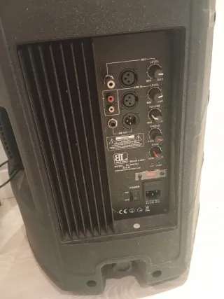 Altavoz modelo BL 800 dj