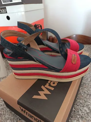 Sandali Sunshine Kelly Cross WL181700 blu e rossi