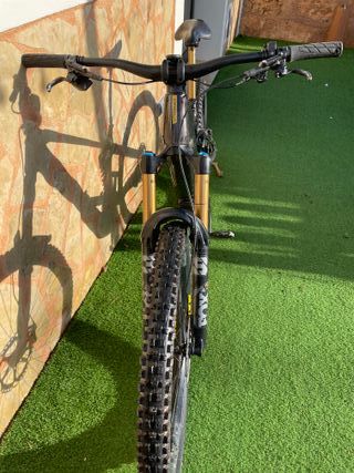 Orbea Wild Talla M. 550km. Carbono. Batería 750