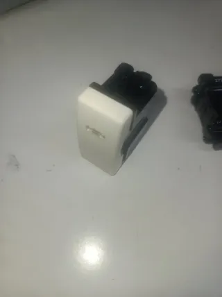 Interruptor Simon 27 con Luz 27204-61