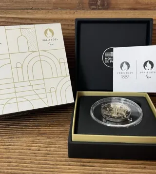 2 EURO FRANCIA 2024 PROOF COLOREADA. TORRE EIFFEL.