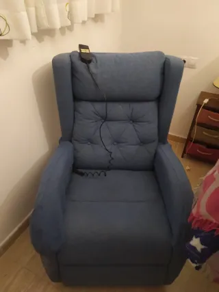 Poltrona Relax Motorizzata con Varie Posizioni
