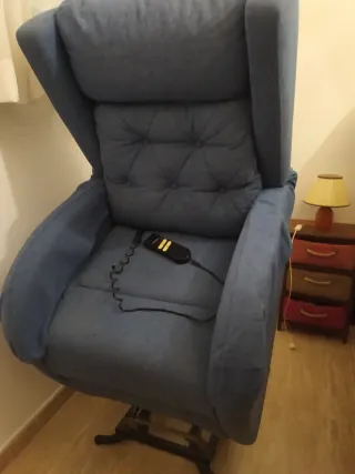 Poltrona Relax Motorizzata con Varie Posizioni
