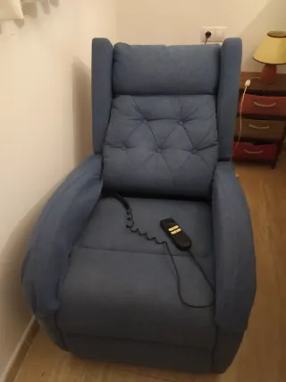 Poltrona Relax Motorizzata con Varie Posizioni