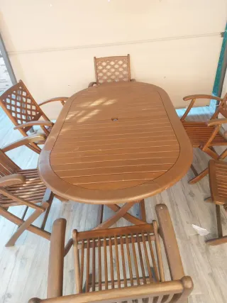 Tavolo da giardino in legno