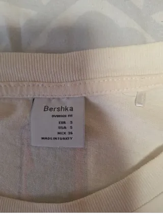 Camiseta Bershka Estampada oversize