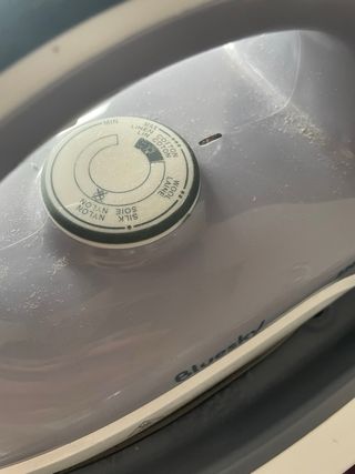 Centro de planchado Bluesky completo y funcionando