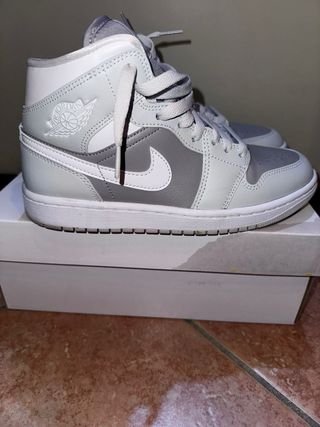 Zapatillas Jordan Originales Gris y Blanco