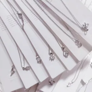 Collar con perla blanca