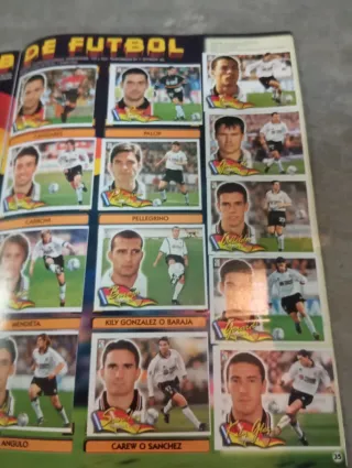 Colección Cromos Liga 2000-2001