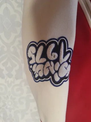 Chaqueta Varsity Zara Roja y Blanca