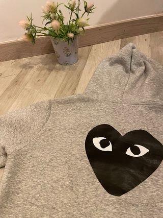 Sudadera Gris Comme des Garçons PLAY