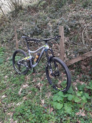 Bicicleta Enduro Giant Trance 1.5 Talla M de 2018