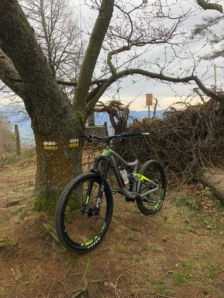 Bicicleta Enduro Giant Trance 1.5 Talla M de 2018