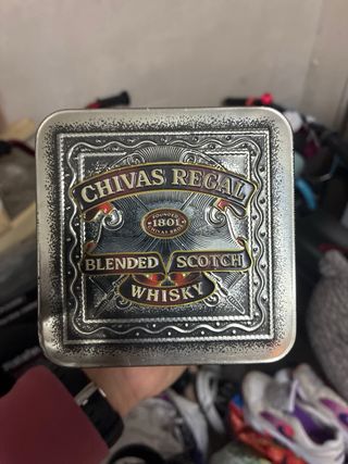 Caja Metálica Chivas Regal Wildlife Collection