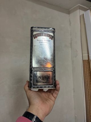 Caja Metálica Chivas Regal Wildlife Collection