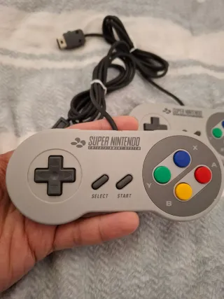 2 controller Super Nintendo Mini originali (SNES Mini)