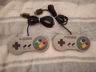 2 controller Super Nintendo Mini originali (SNES Mini)