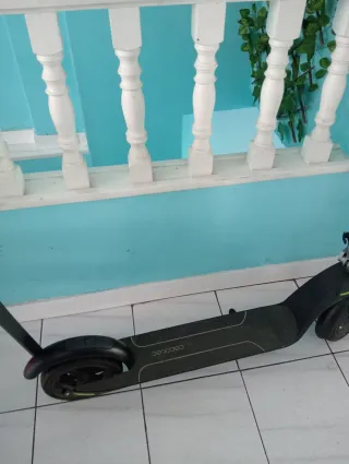 Patinete eléctrico Cecotec Bongo