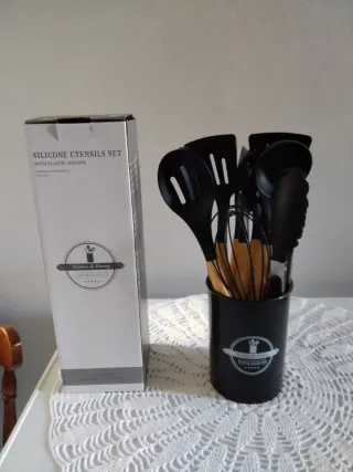 Set Utensili Cucina Silicone con Porta