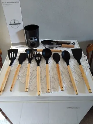 Set Utensili Cucina Silicone con Porta