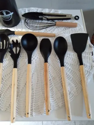 Set Utensili Cucina Silicone con Porta