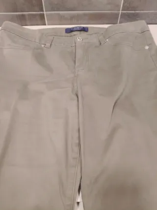 Pantalón Mango Talla 46 Verde Oliva están perfecto