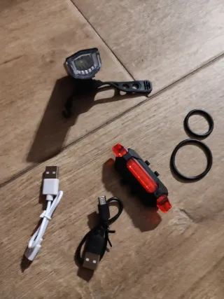 2 Luces LED bicicleta Nuevas estrenar