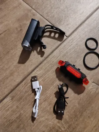 2 Luces LED bicicleta Nuevas estrenar