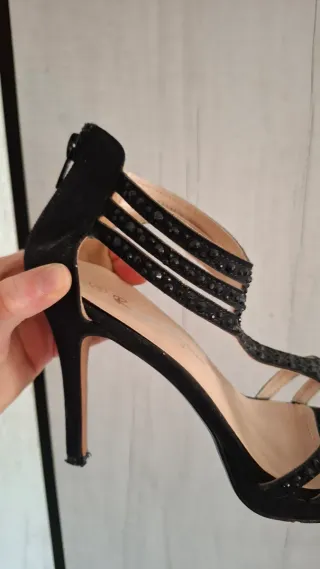 Scarpe décolletè nere con brillantini