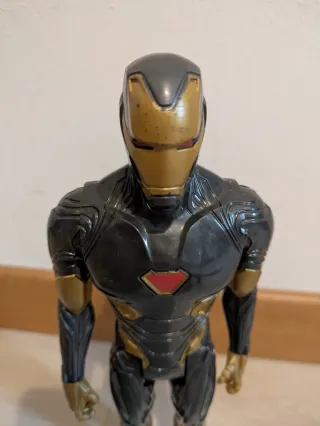 Action Figure Iron Man Marvel Avengers Titan Hero