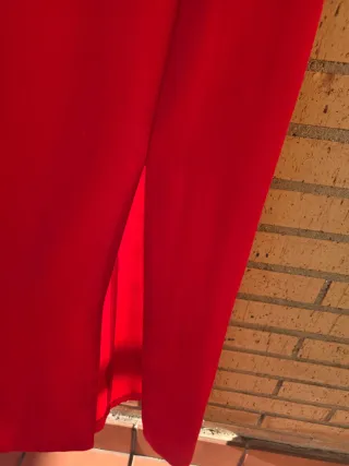 Vestido de fiesta con chaqueta a juego rojo vivo