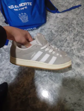 Zapatillas Adidas Campus Grises y Blancas