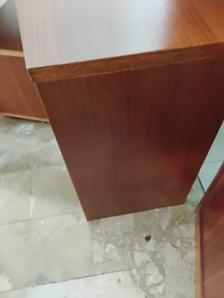 Scrivania ad angolo artigianale in legno