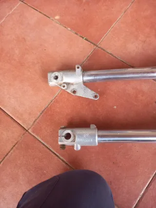 Barras/Horquillas  SHOWA Derbi Senda R 50cc