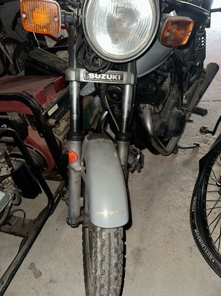 Suzuki GS 450