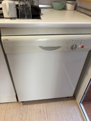 Lavavajillas LYN