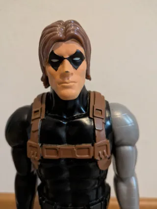 Action Figure Winter Soldier Marvel Titan Hero