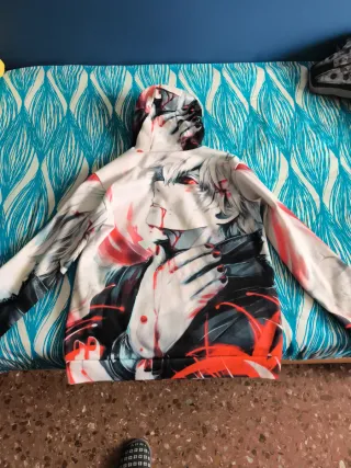 Sudadera Anime Estampado Rojo y Blanco