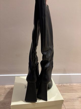 Botas altas negras T.39